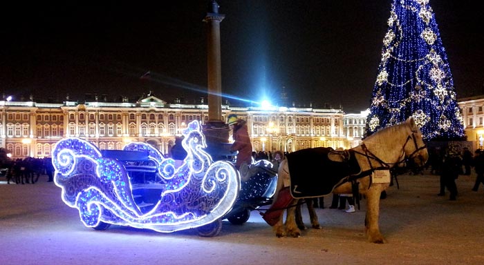 Новогодняя Дворцовая площадь в Питере