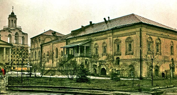 Воскресенская церковь, Трапезная и Покои настоятеля в 19 веке 