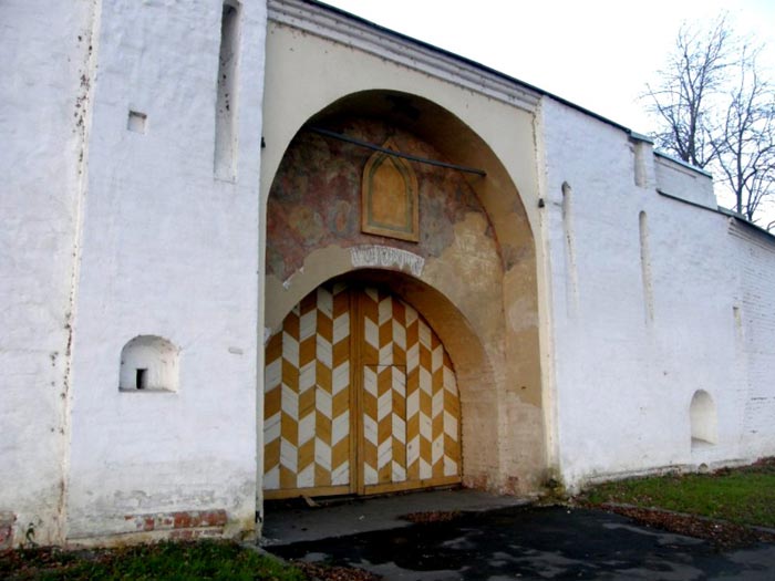 Водяные ворота Спасо-Преображенского монастыря