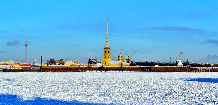 Зимний вид на Петропавловскую крепость