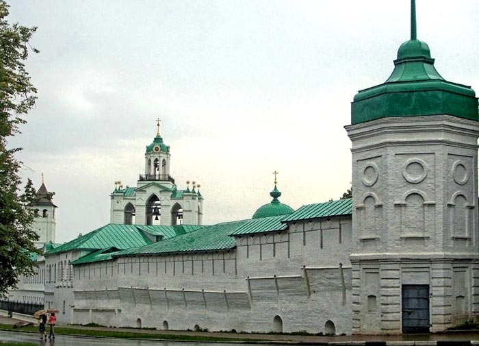 Михайловская башня Спа-Преображенского монастыря