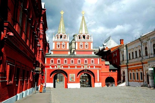 Воскресенские ворота и Иверская часовня