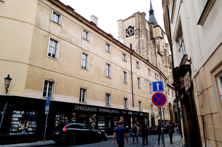 Магазинчики с хрустальным ассортиментом есть почти на каждой улочке Праги