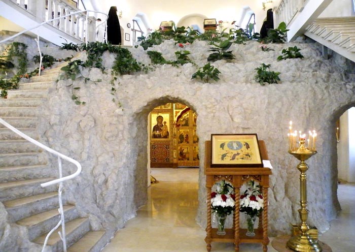 Нижний престол Спасо-Преображенского храма