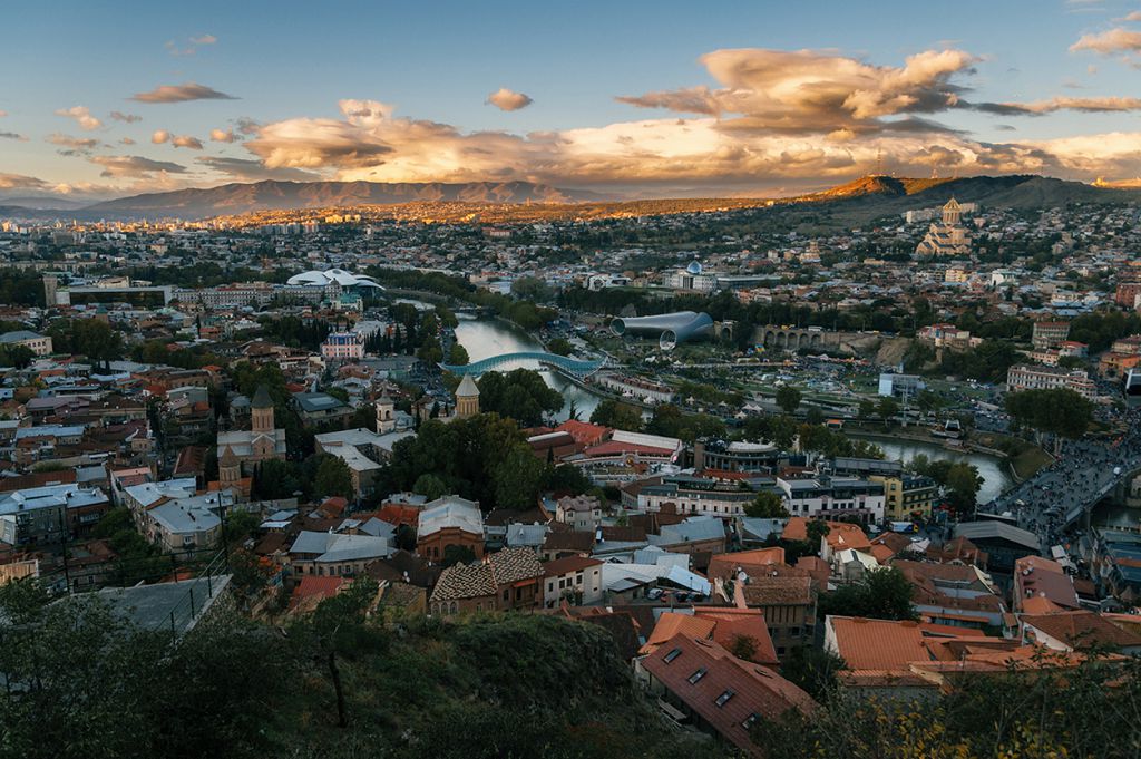 Вид на Тбилиси в вершины крепости