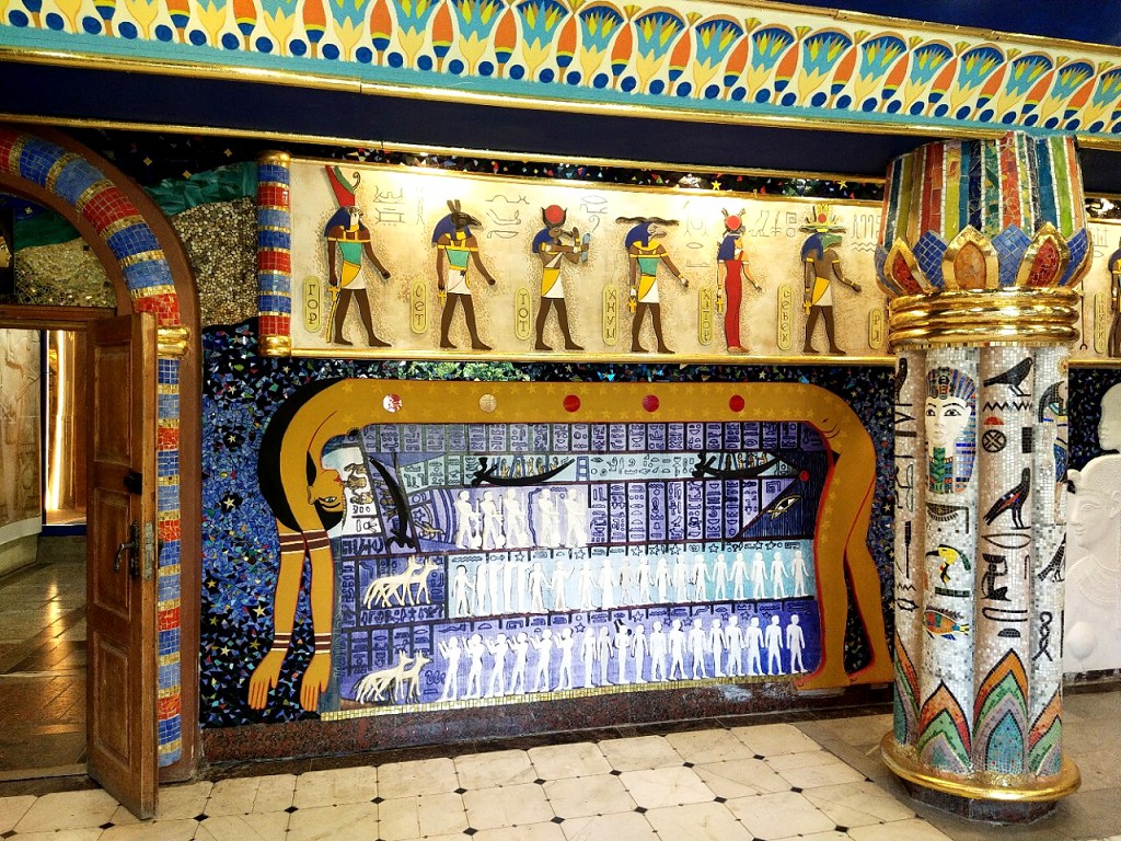 Египетские божества имели головы животных и птиц