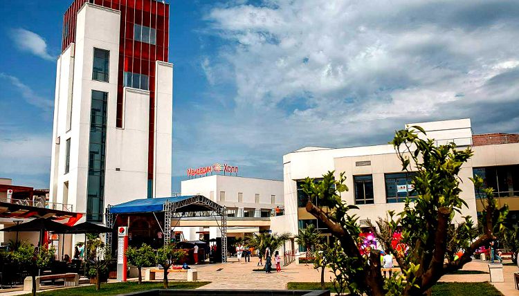 Гулять по территории Мандарин холла можно ежедневно