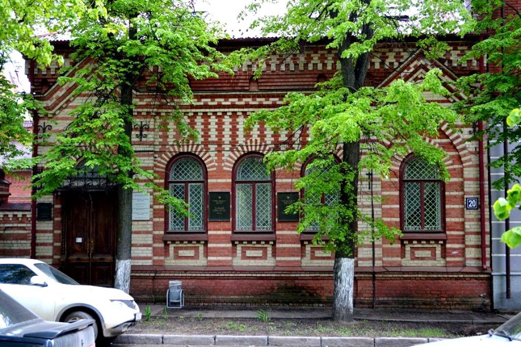 Музей Б.Урманче разместился в чудом сохранившемся красивом особняке Музей Б.Урманче разместился в чудом сохранившемся красивом особняке