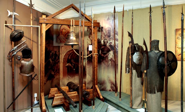 Экспонаты Ярославского Музея-заповедника