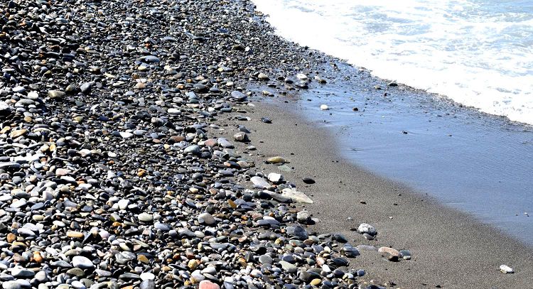 Все пляжи Сочи являются галечными с небольшими полосками серого песка