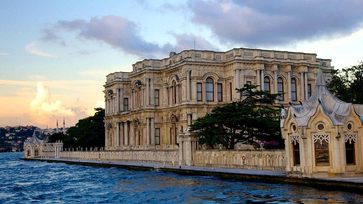 Дворец Бейлербейи - еще одна летняя резиденция османских султанов