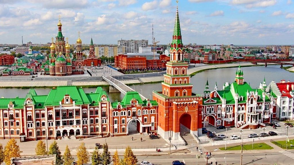 Архитектурный облик центра Йошкар-Олы был создан в первых десятилетиях 21 века Архитектурный облик центра Йошкар-Олы был создан в первых десятилетиях 21 века