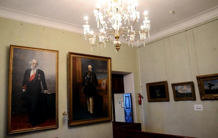 Музейные экспонаты Картинной галереи