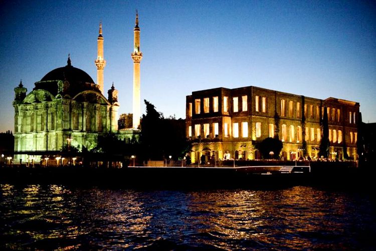 Бывший Особняк Эсмы-Султан сегодня используется в качестве ресторана