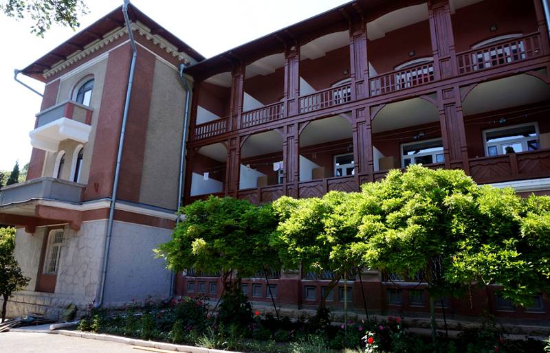 В комфортных номерах Пансионата Святого Луки можно остановиться на отдых