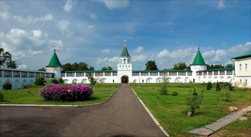 Город Кострома Ипатьевский монастырь