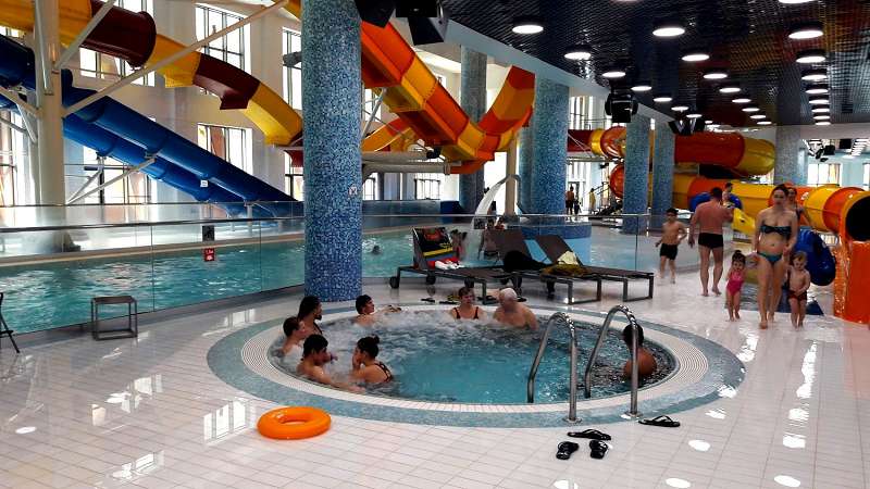 Минимальный набор горок в "Галактике" присутствует