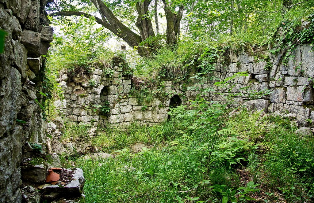 Религиозная достопримечательность - Святилище Лдзаа-ныха