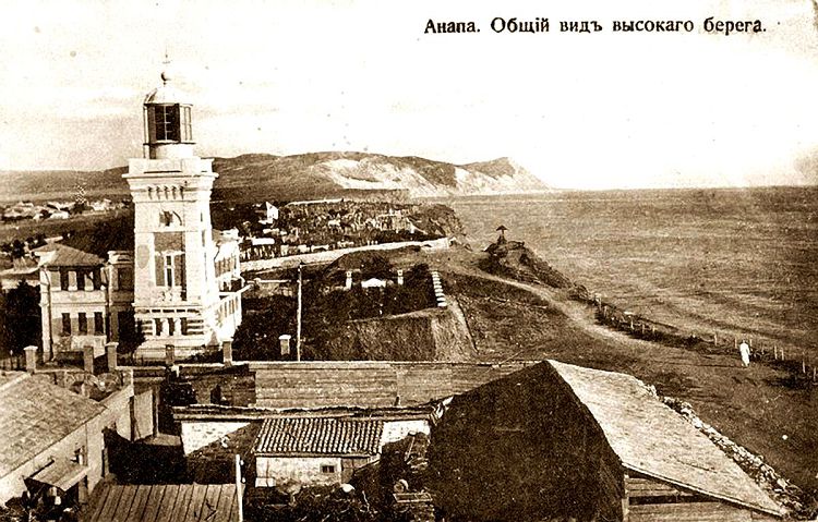 С конца 19 столетия Анапский маяк помогал морским судам найти путь к берегу