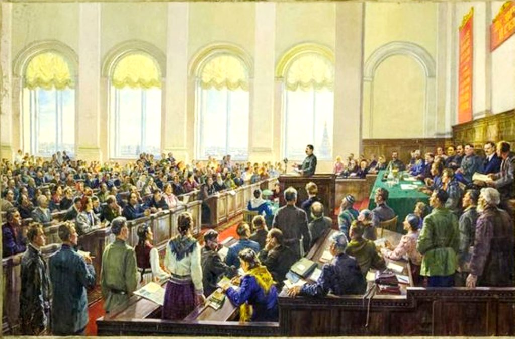 Этот исторический съезд был запечатлен художником А.М.Герасимовым на полотне 7х11 метров