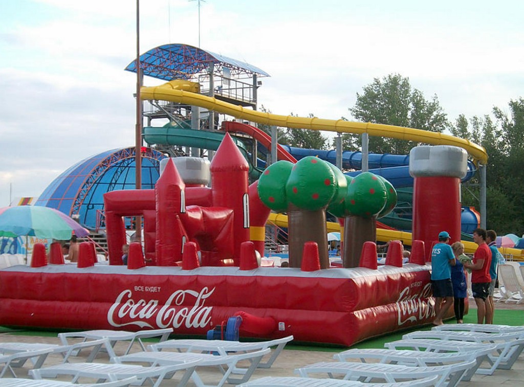 Батутный детский парк