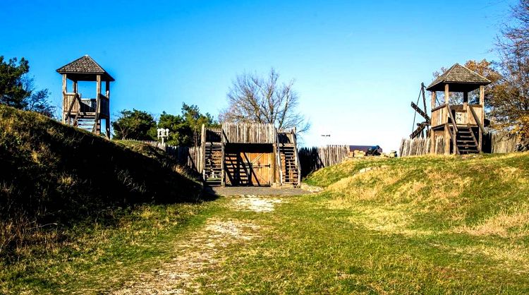 Сегодня можно посетить воссозданное Михайловское укрепление