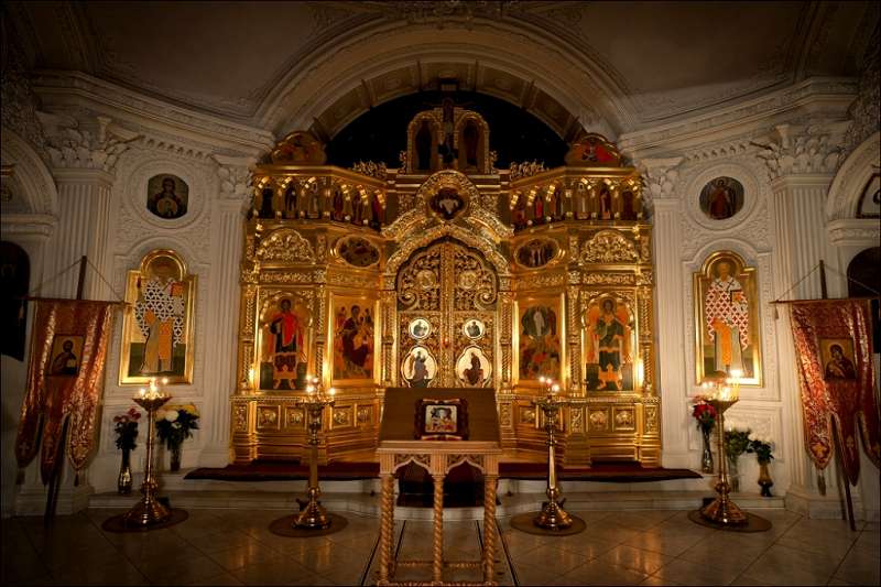 Внутренний интерьер Храма Преображения Господня воссоздан заново
