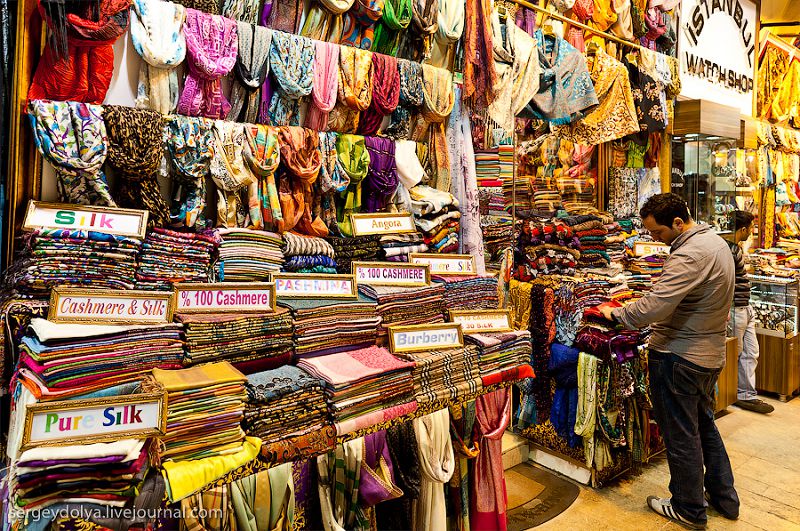 Качество местных тканей известно на весь мир