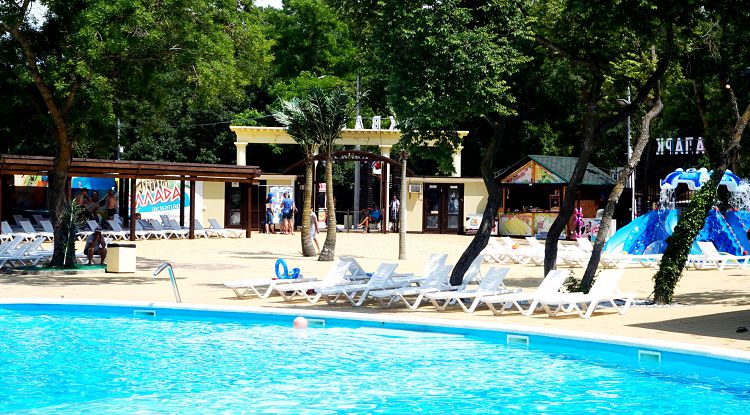 "Эллада"  - это небольшой кусочек Греции. Главное, в это поверить!