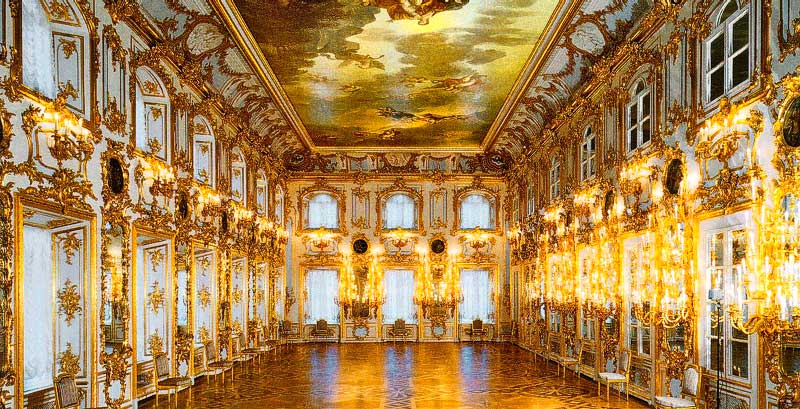 Танцевальный зал Большого Петергофского дворца