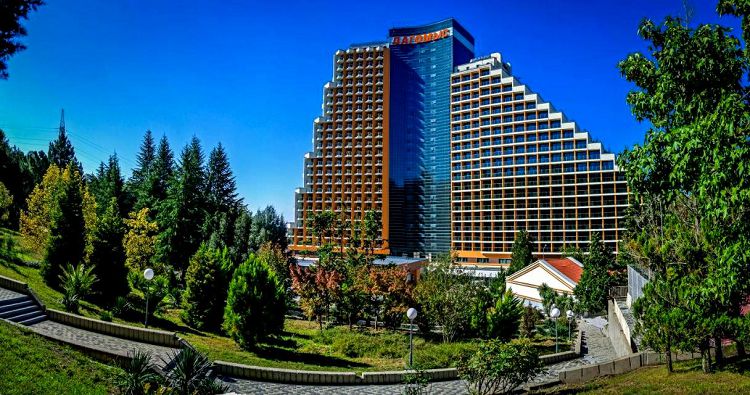 Сооружение ОК "Дагомыс"в 80-е годы положило начало дагомысскому курорту