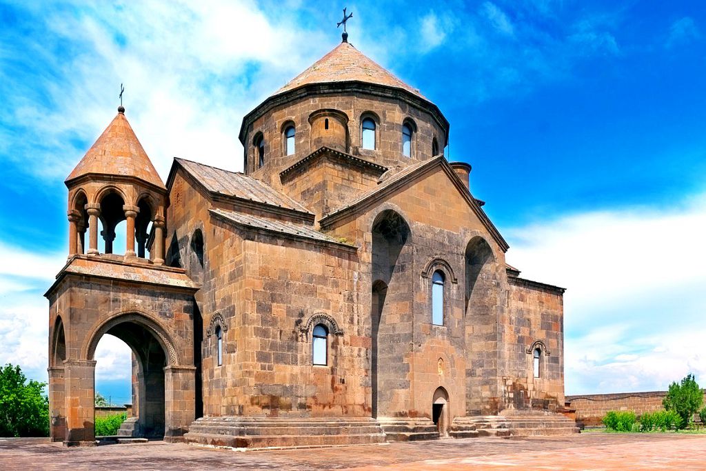 Старая армянская Церковь в Гюмри