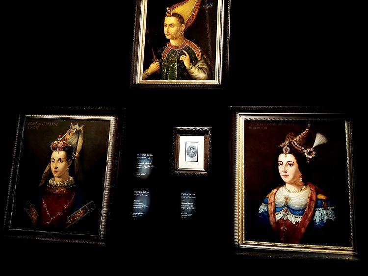 Самые известные наложницы могли влиять на решения турецких султанов 