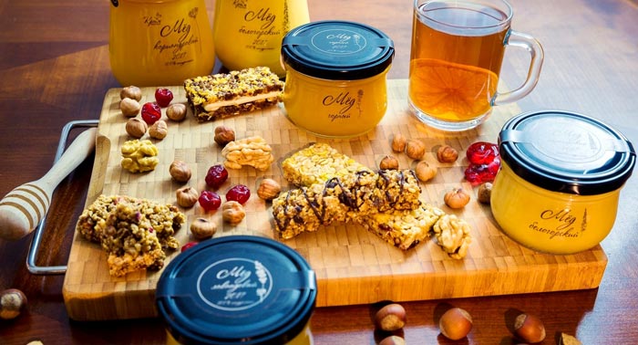 Не купить хотя бы баночку крымского меда - большое упущение Не купить хотя бы баночку крымского меда - большое упущение