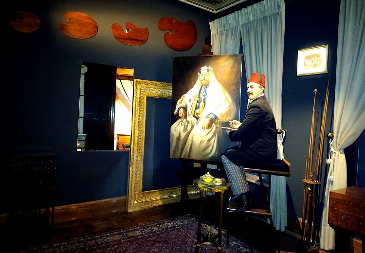 Шекер Ахмет Паши как будто никогда и не отходил от своего мольберта