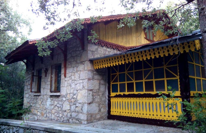 Домик садовника относится в периоду существования великокняжеского имения Домик садовника относится в периоду существования великокняжеского имения