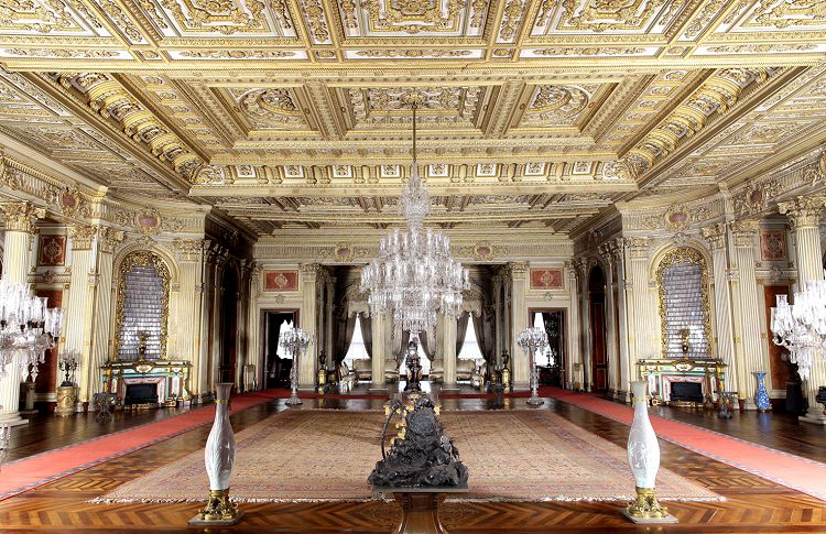 Зал Сюфера - один из официальных залов для приема иностранных послов