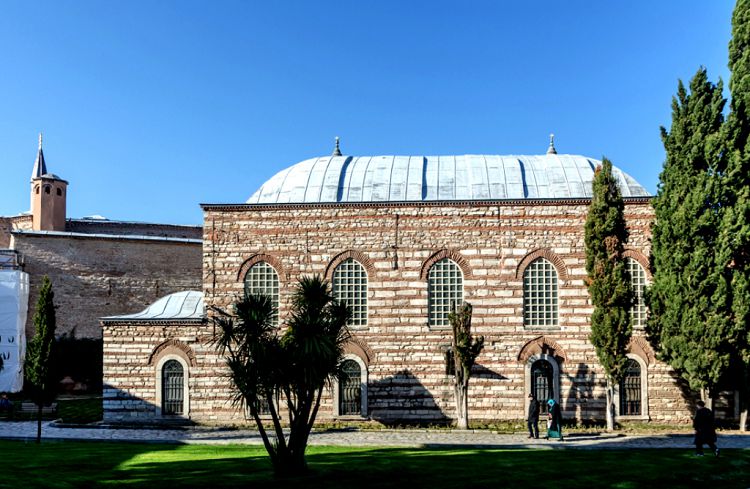 Мечеть Алагар является самой крупной на территории Дворца Топкапы