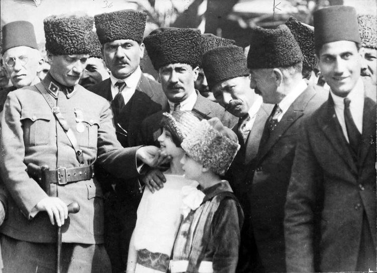Визит Ататюрка в Измир