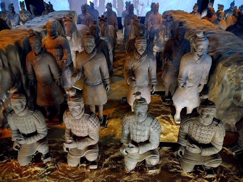 Чтобы увидеть знаменитую Терракотовую китайскую армию, совсем не обязательно ехать в Китай