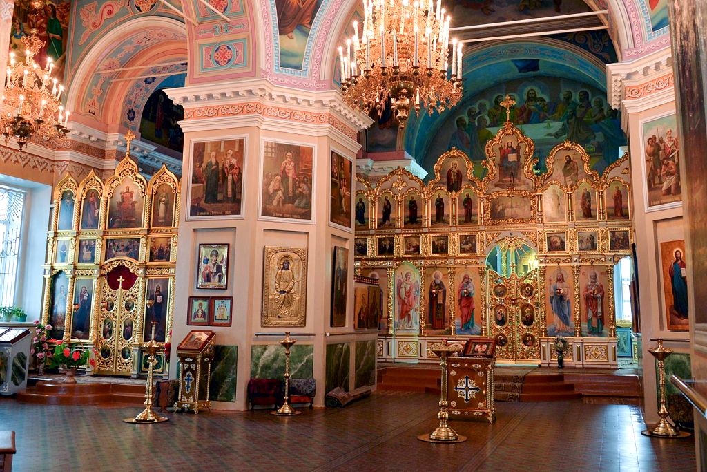 Сегодня Никольский храм это не только украшение города, но и центр Чистопольской епархии Сегодня Никольский храм это не только украшение города, но и центр Чистопольской епархии