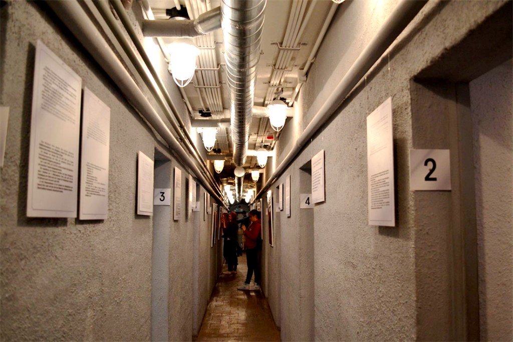 Сооружение подобного блиндажа в коротное время в самом конце войны - это круто