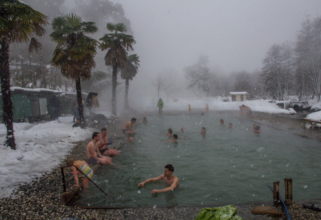 Абхазские термальные источники зимой