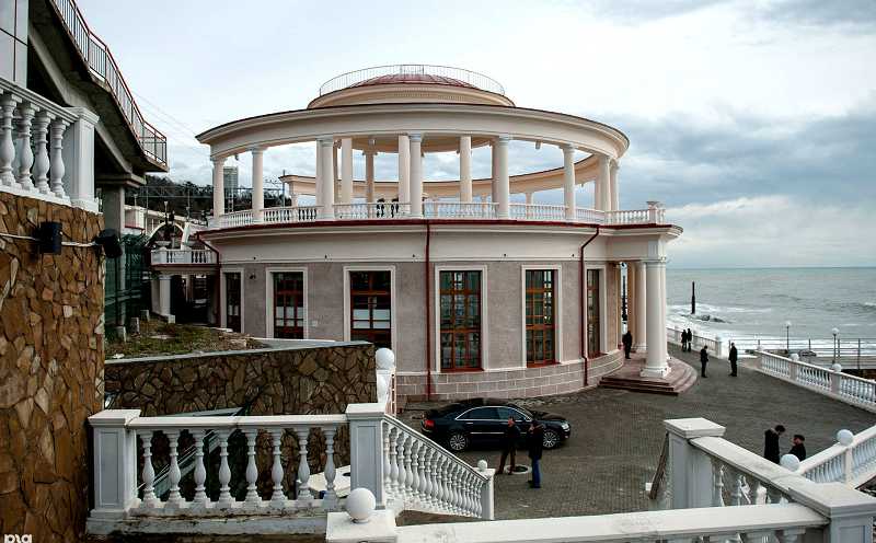 Самым красивым и оригинальным строением Мацесты является Ротонда