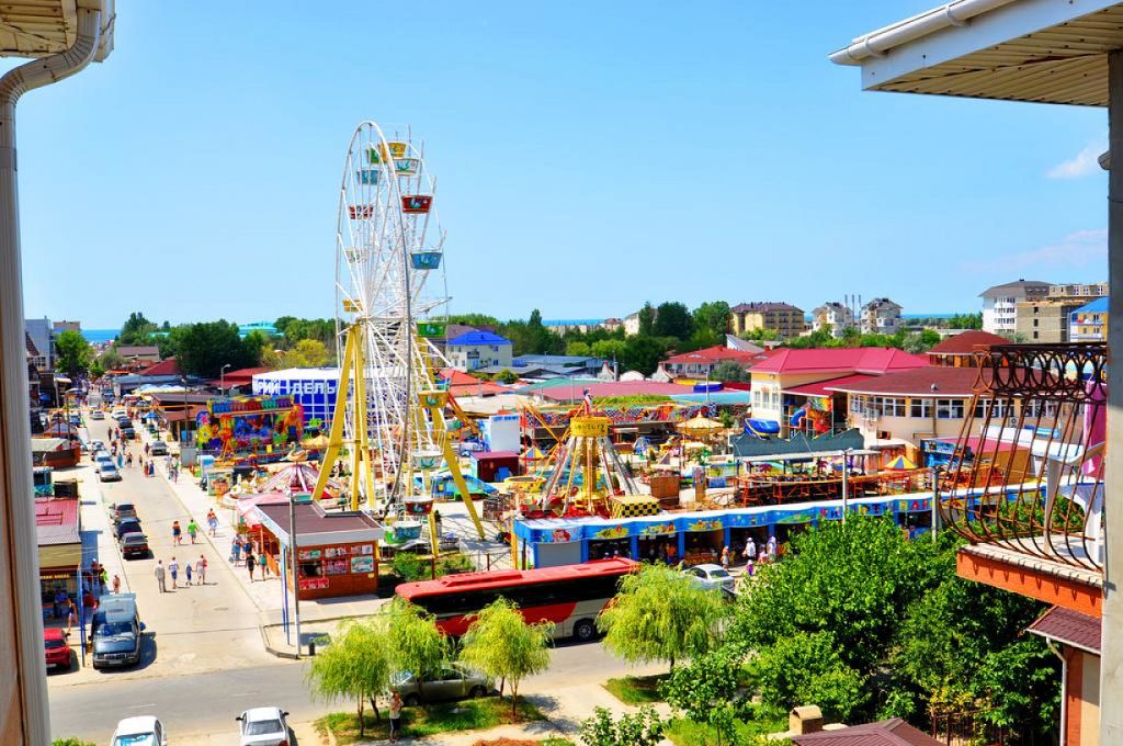 Набережная Паралия в Витязево