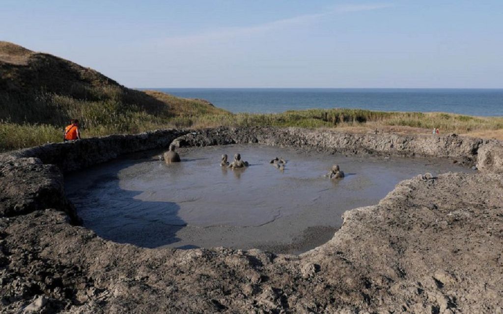 Грязевое озеро около Кучунур