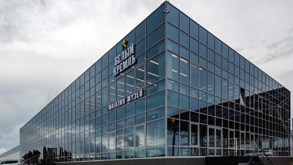 На своем авто очень удобно доехать до пивоваренного музея "Белый Кремль" На своем авто очень удобно доехать до пивоваренного музея "Белый Кремль"