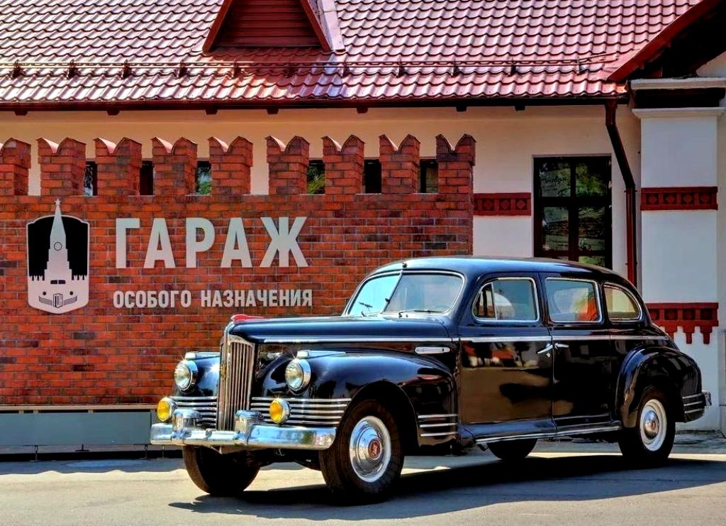В Гараже особого назначения можно увидеть очень раритетные экземпляры автомобилей