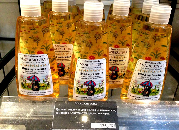 Можно приобрести и средства по уходу за детской кожей