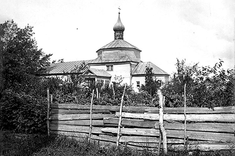 Так выглядел Троицкий храм в конце 19 столетия